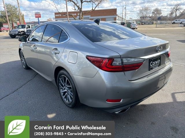 Used 2016 Lexus ES 350 w/ Navigation System Package image 7