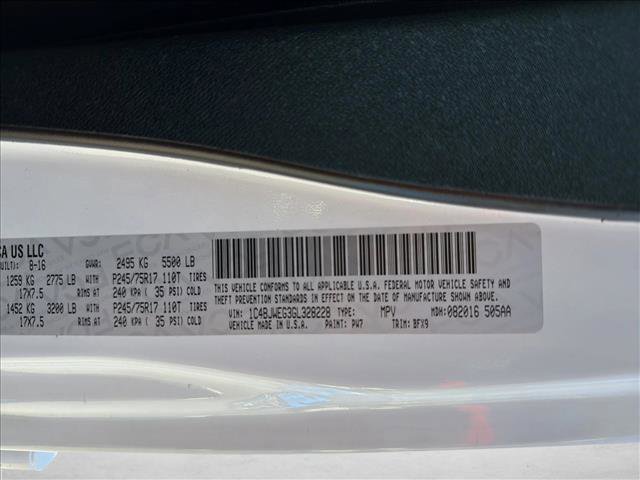 Used 2016 Jeep Wrangler Unlimited Sahara image 26