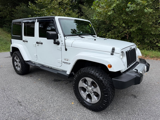 Used 2017 Jeep Wrangler Unlimited Sahara w/ Connectivity Group AWD/4WD image 4
