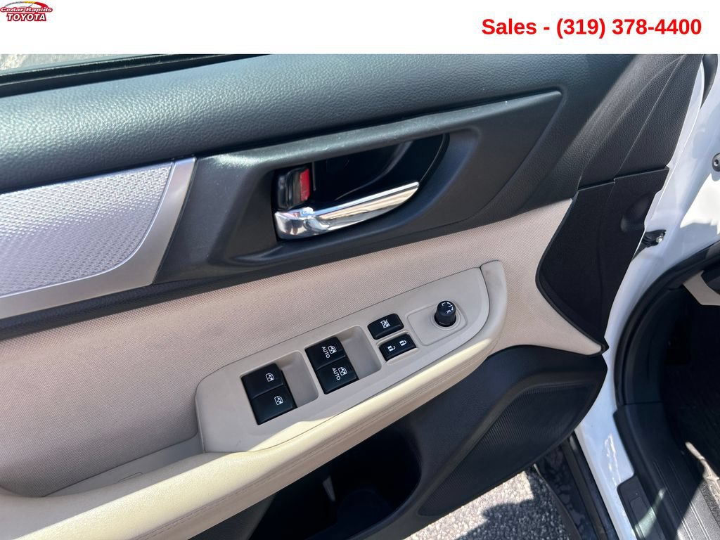 Used 2018 Subaru Outback 2.5i Premium AWD/4WD image 12