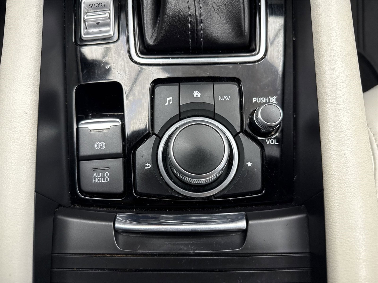 Used 2018 MAZDA MAZDA6 Signature image 31