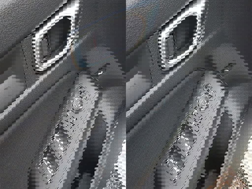 Used 2025 Honda Civic Sport image 17