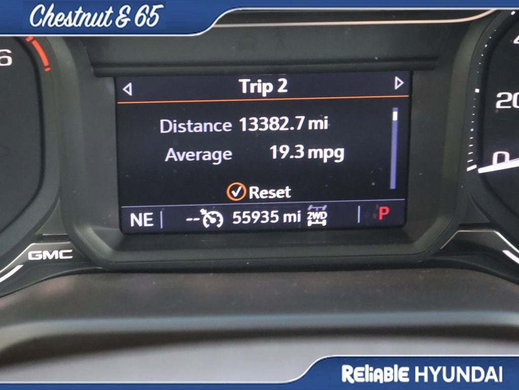 Used 2019 GMC Sierra 1500 SLT w/ SLT Premium Plus Package AWD/4WD image 30