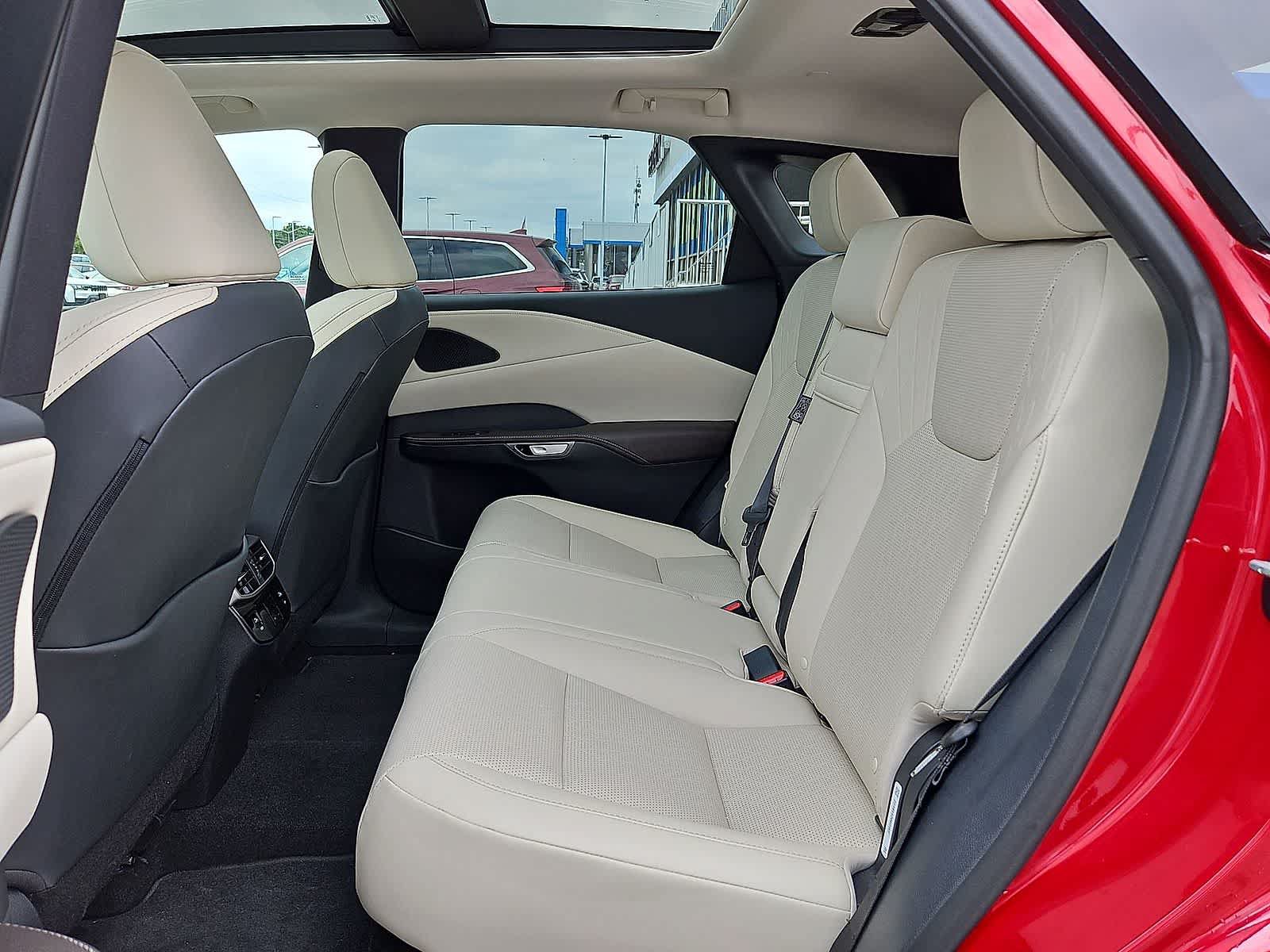 Used 2025 Lexus RX 350 Premium Plus w/ Convenience Package AWD/4WD image 31