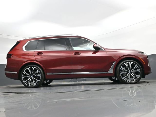 Used 2024 BMW X7 xDrive40i AWD/4WD image 30