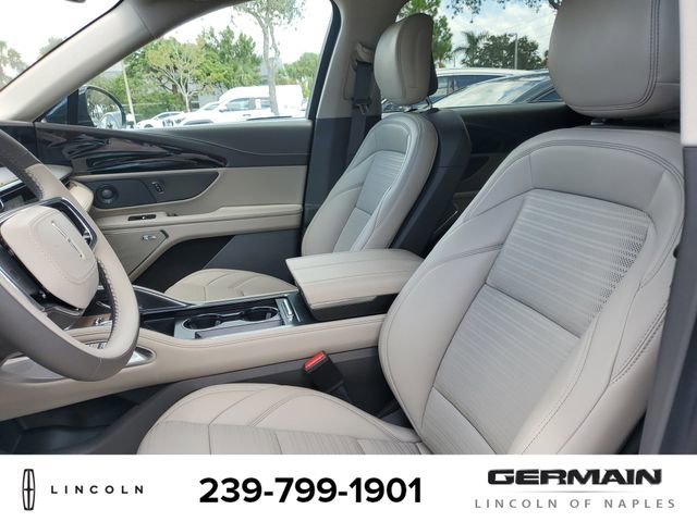 New 2025 Lincoln Nautilus Reserve image 18