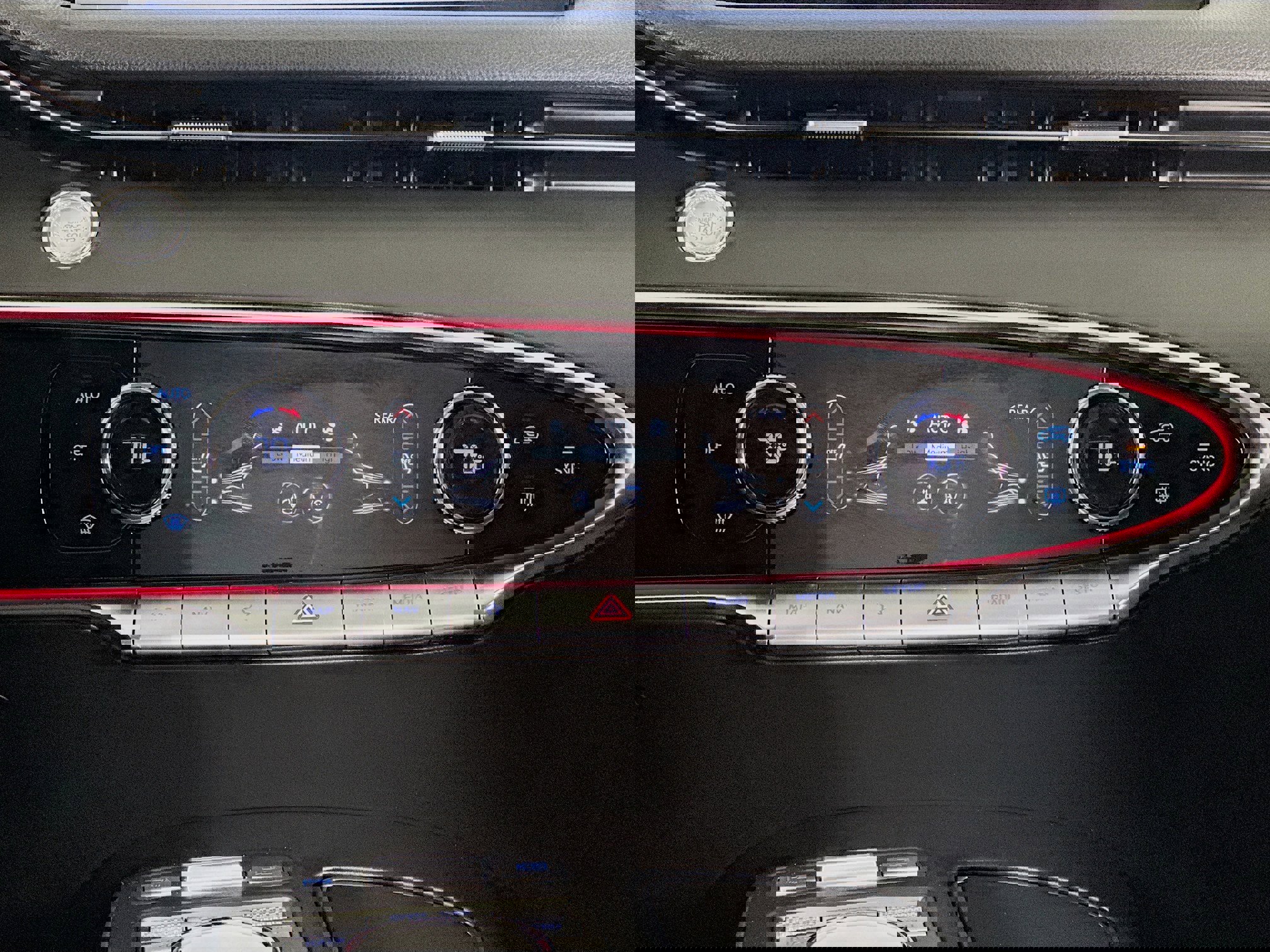 Used 2022 Genesis GV70 2.5T w/ Advanced Package image 32