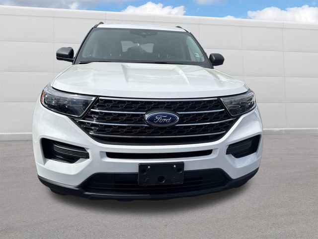 Used 2022 Ford Explorer XLT AWD/4WD image 16