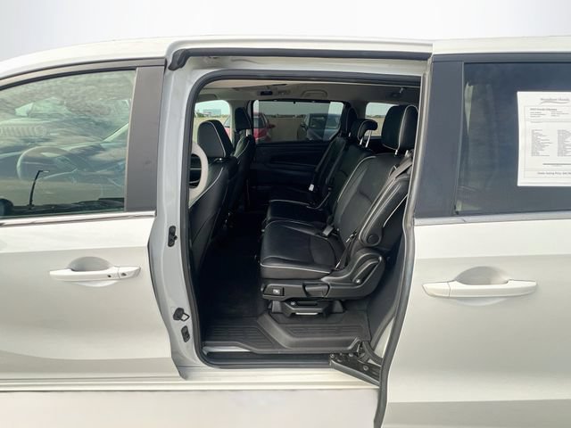 Certified 2025 Honda Odyssey Touring image 27