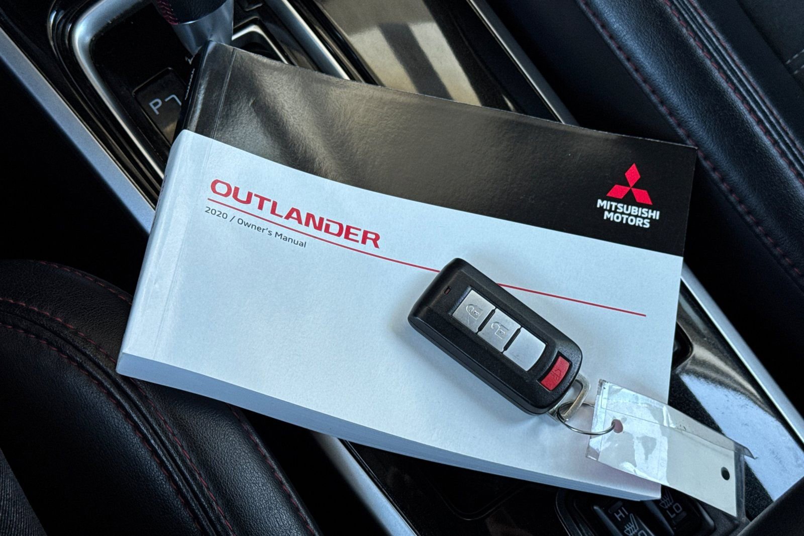 Used 2020 Mitsubishi Outlander LE image 11