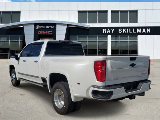 Used 2024 Chevrolet Silverado 3500 High Country w/ High Country Premium Package AWD/4WD image 4