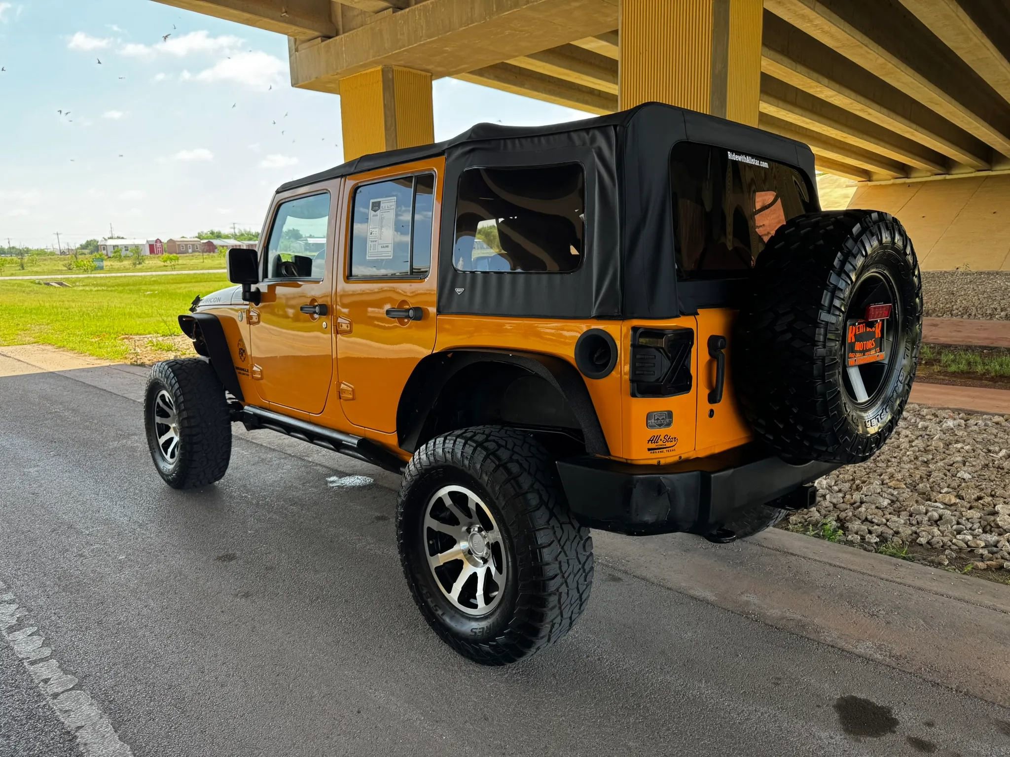 Used 2012 Jeep Wrangler Unlimited Rubicon w/ Dual Top Group image 5