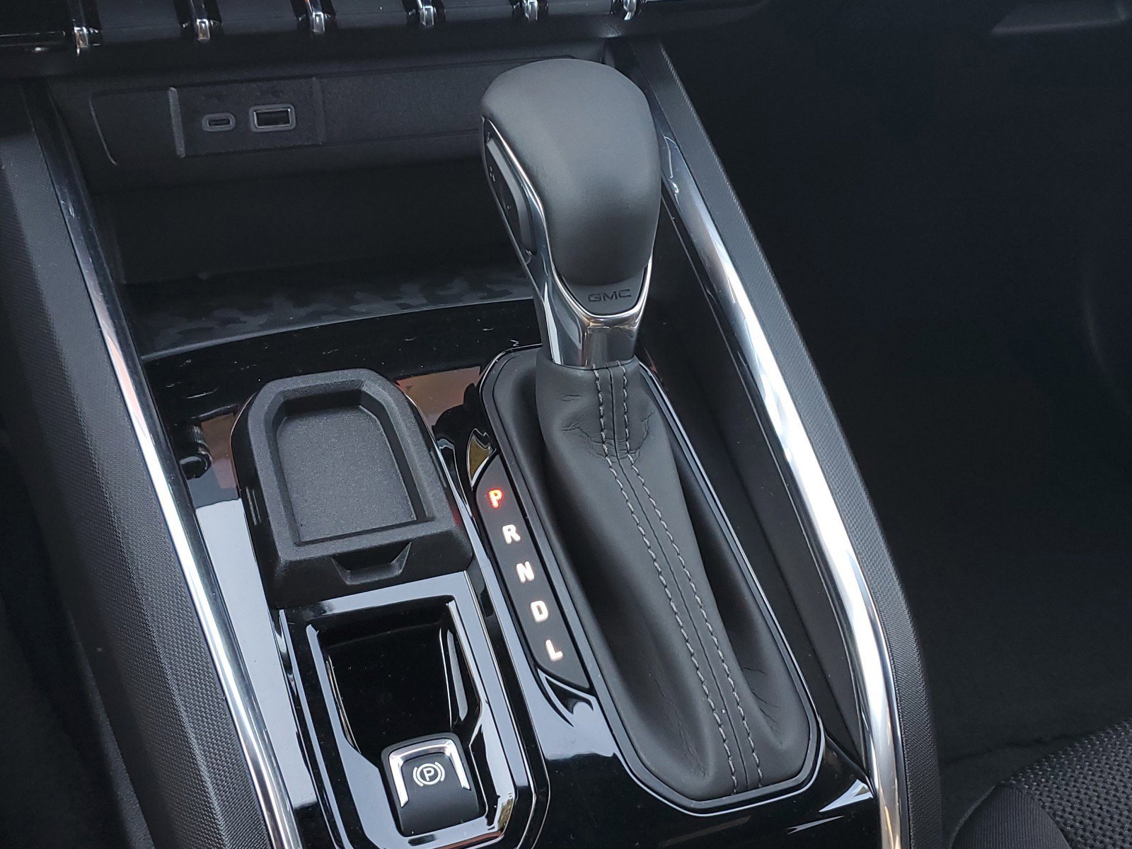 New 2025 GMC Canyon Elevation image 32