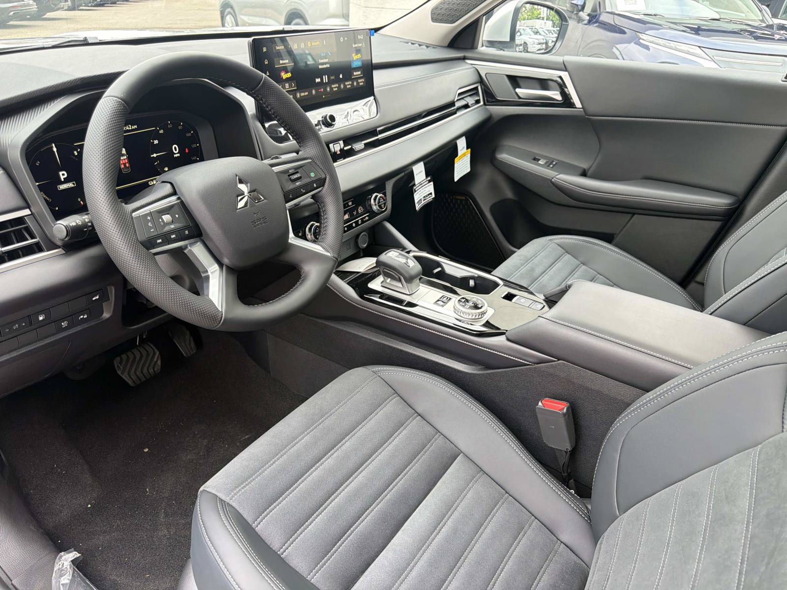 New 2026 Mitsubishi Outlander SE AWD/4WD image 15