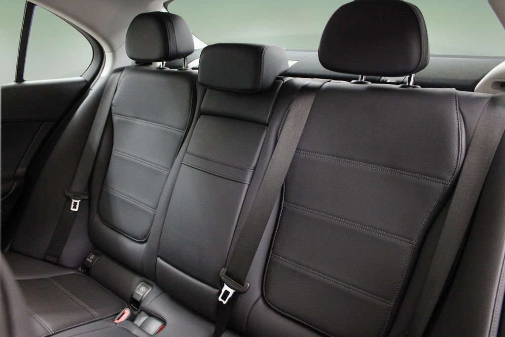 Used 2024 Mercedes-Benz C 300 Sedan image 25