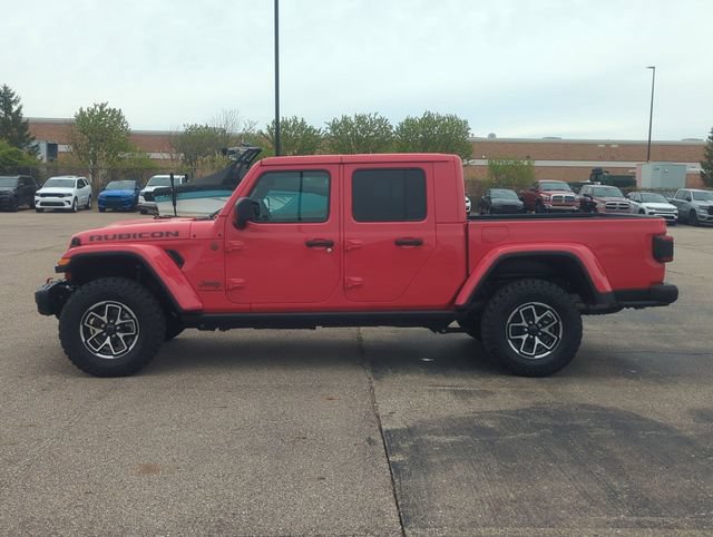 Used 2025 Jeep Gladiator Rubicon AWD/4WD image 6