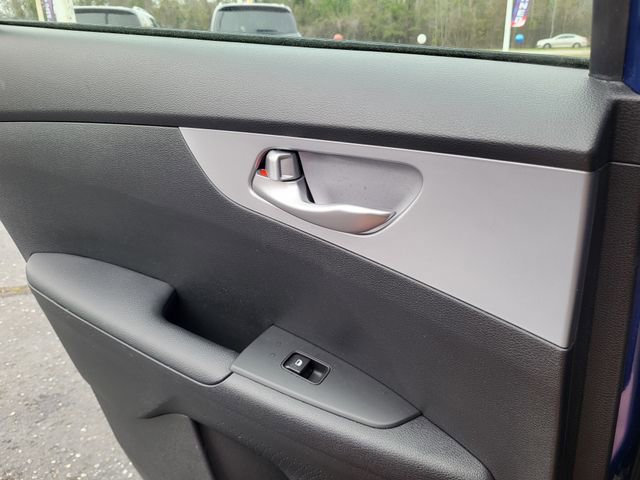 Used 2023 Kia Forte LXS image 16