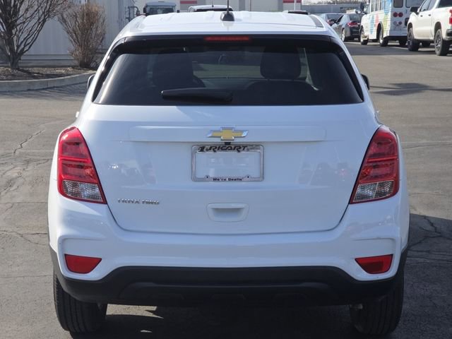 Used 2022 Chevrolet Trax LS w/ Tint and Cruise Package image 16
