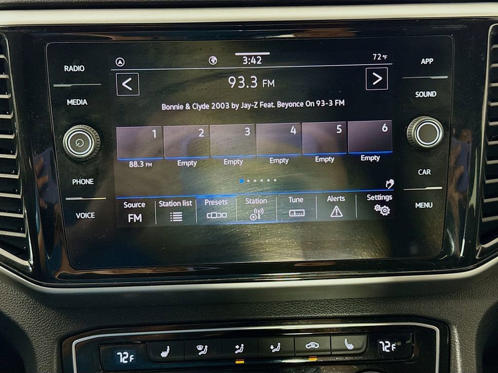 Used 2023 Volkswagen Atlas Cross Sport SE w/ Panoramic Sunroof Package image 15