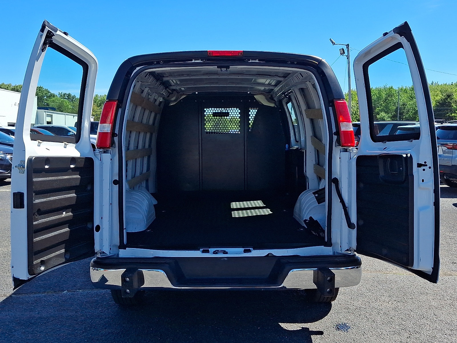 Certified 2024 Chevrolet Express 2500 w/ Driver Convenience Package RWD image 28