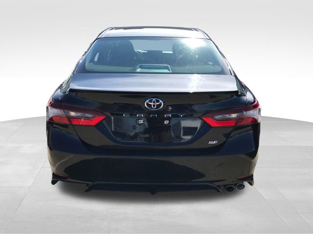 Used 2023 Toyota Camry SE image 9