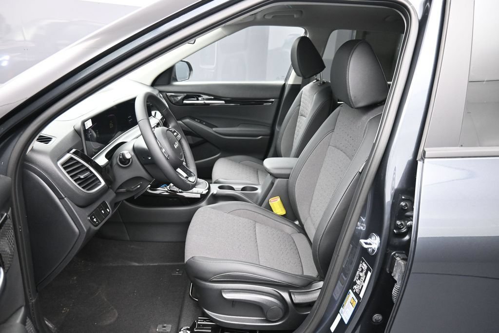 New 2026 Kia Seltos S AWD/4WD image 18