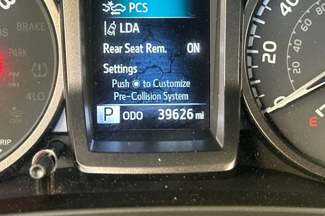 Certified 2023 Toyota Tacoma TRD Off-Road w/ Technology Package AWD/4WD image 29