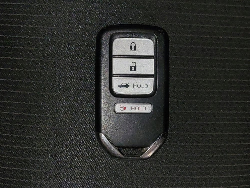 Used 2018 Honda Accord Sport image 32