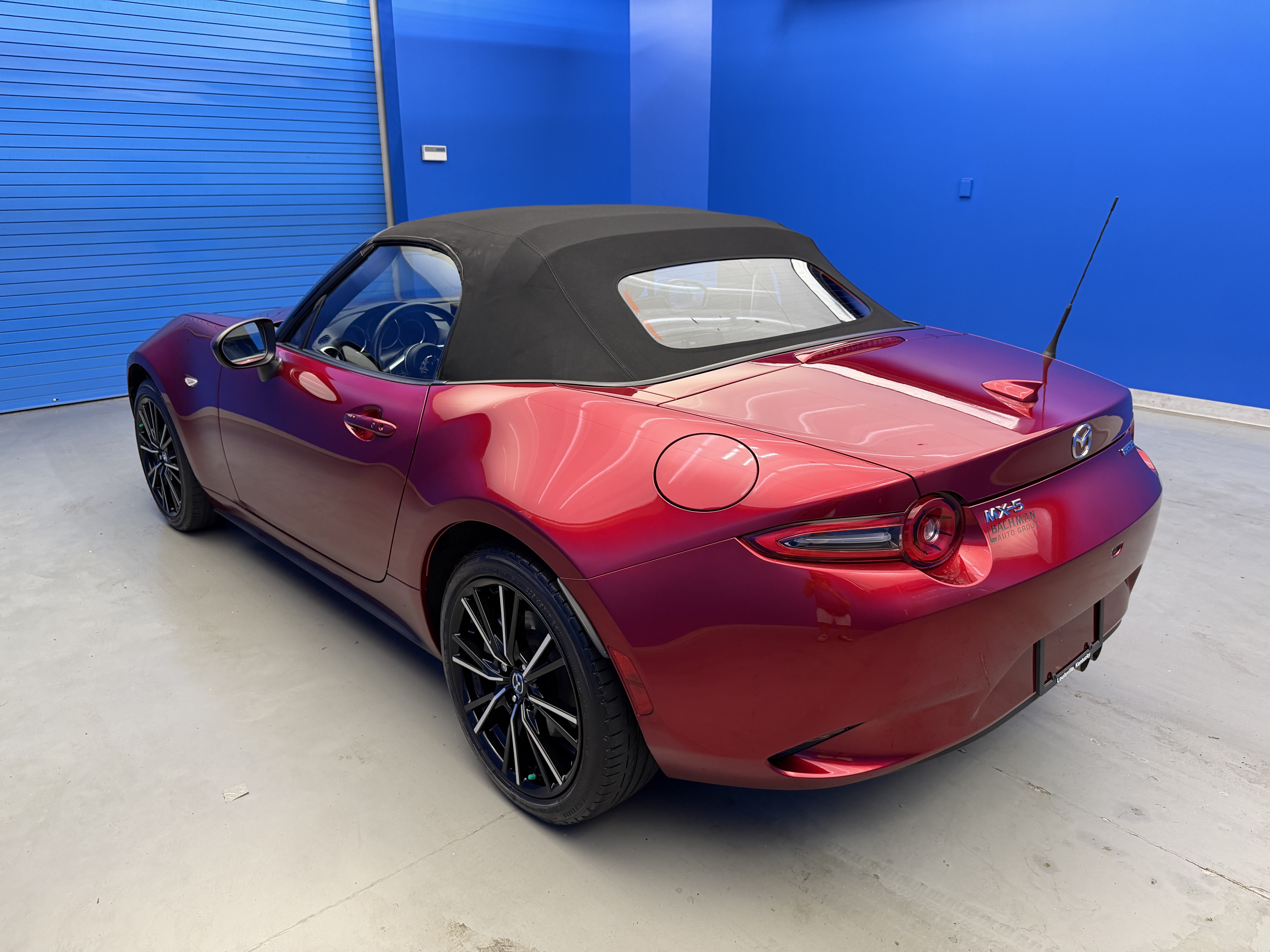 Used 2024 MAZDA MX-5 Miata Grand Touring RWD image 5
