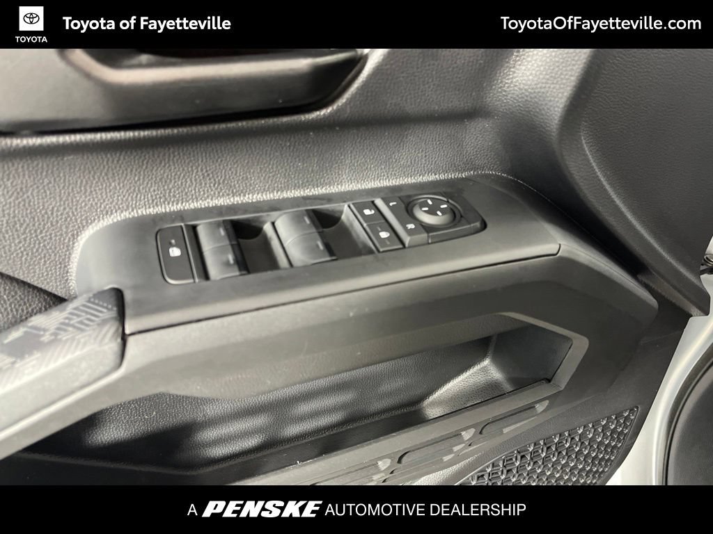 Certified 2024 Toyota Tacoma SR5 AWD/4WD image 26