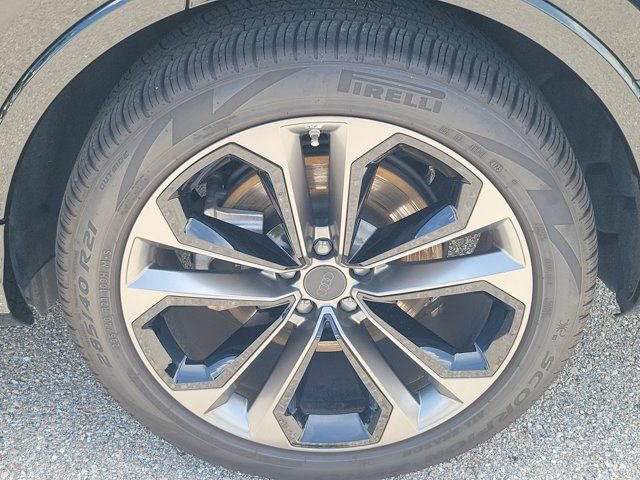Certified 2026 Audi Q7 3.0T Premium Plus w/ Premium Plus Package AWD/4WD image 10