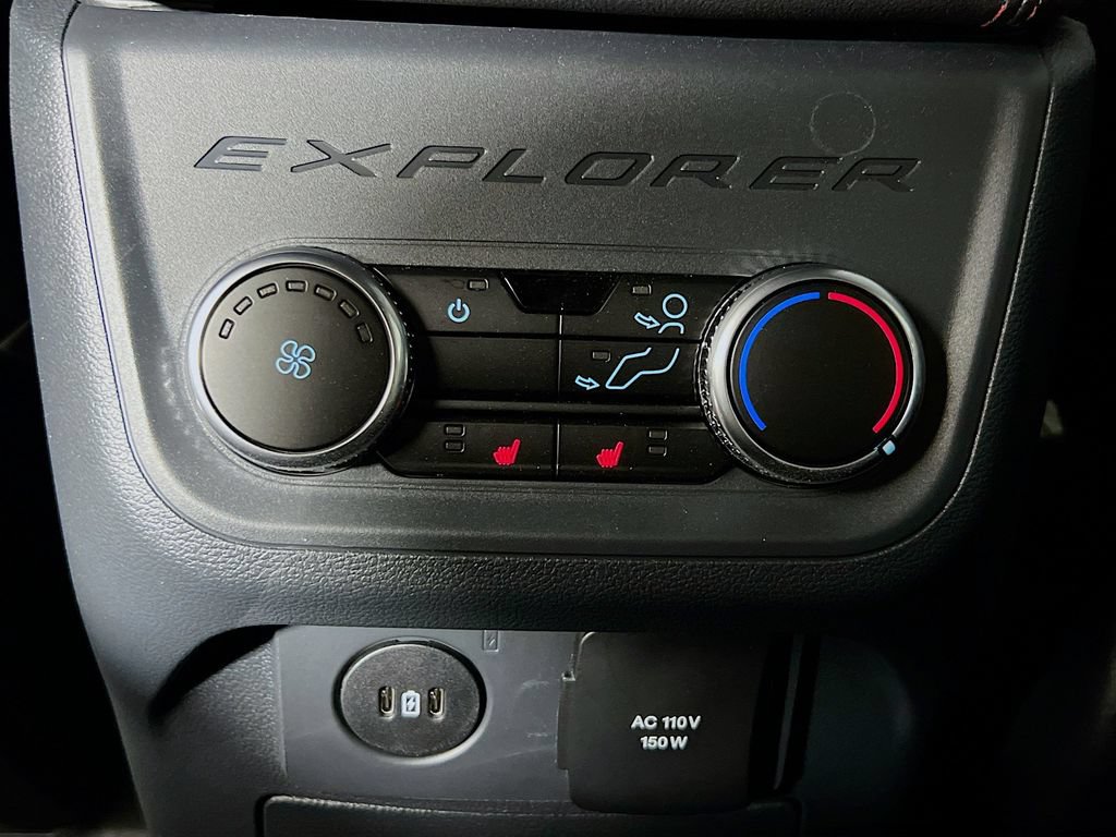 New 2026 Ford Explorer ST-Line w/ ST-Line Street Pack AWD/4WD image 32