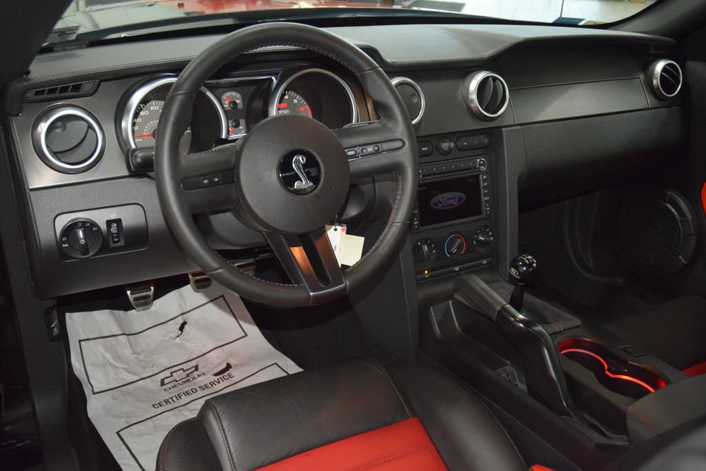 Used 2009 Ford Mustang Shelby GT500 RWD image 32
