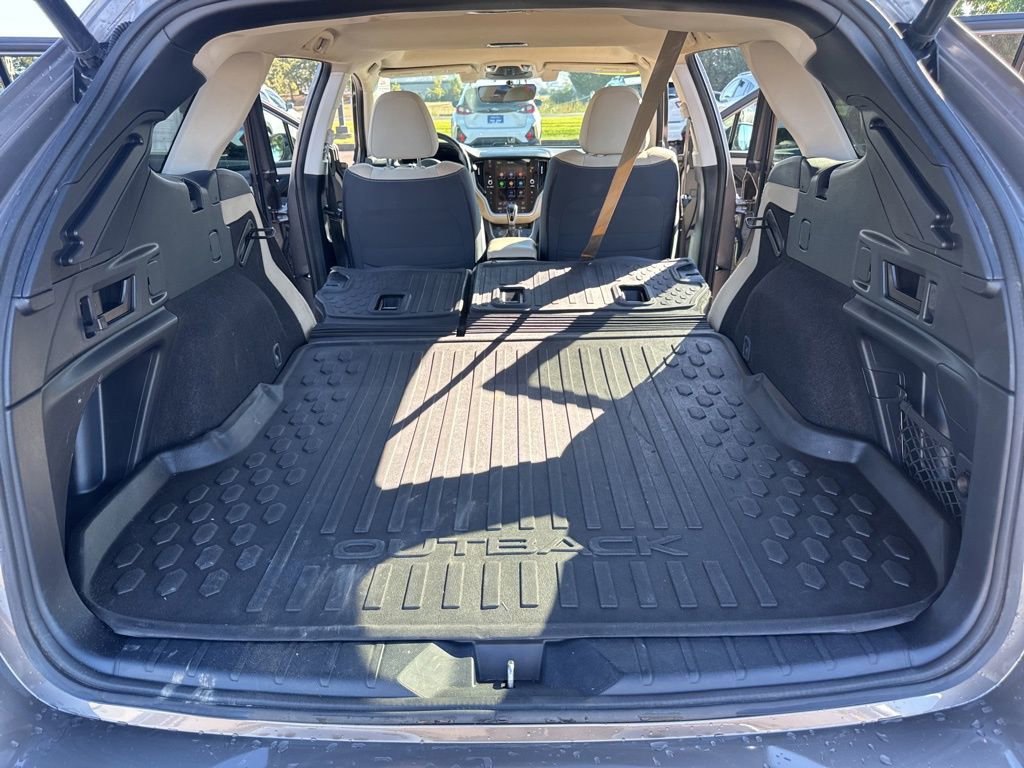 Used 2021 Subaru Outback Premium image 18