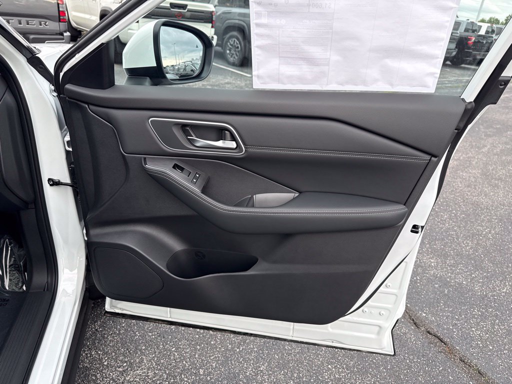 New 2026 Nissan Rogue Platinum w/ Platinum Premium Package AWD/4WD image 19