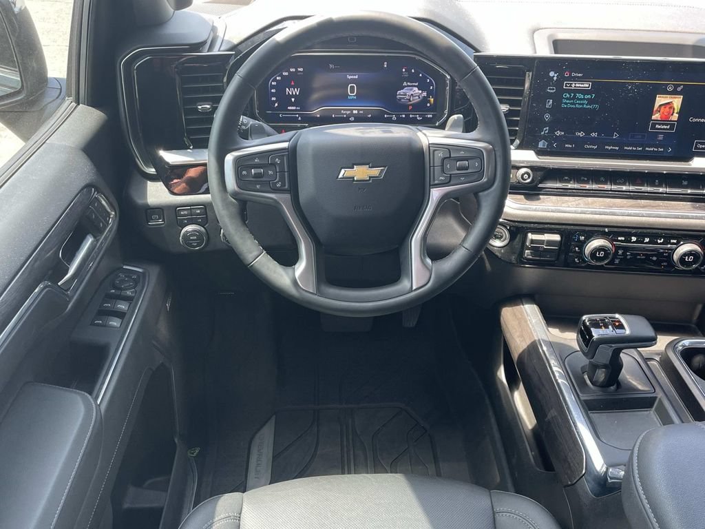 Certified 2024 Chevrolet Silverado 1500 LTZ AWD/4WD image 10