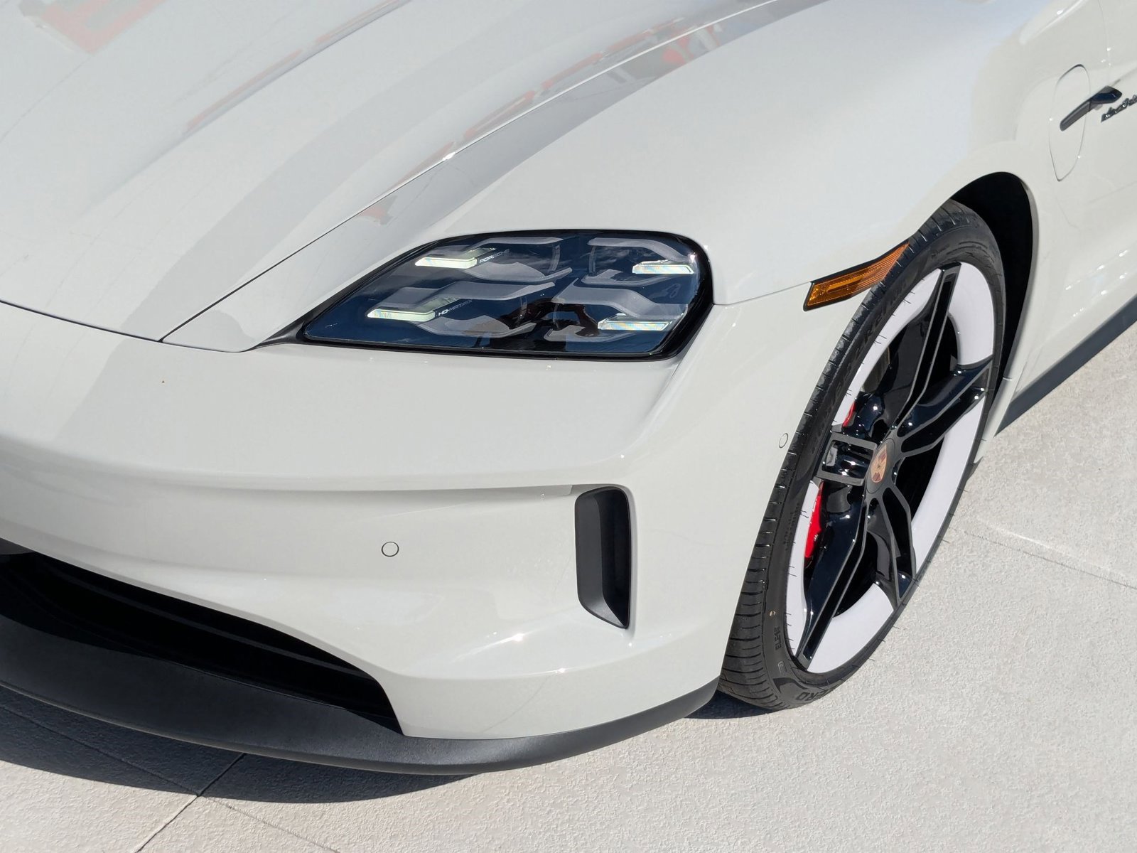 New 2026 Porsche Taycan 4S image 12