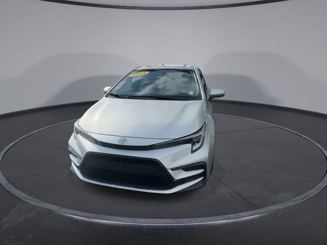 Used 2025 Toyota Corolla SE image 6