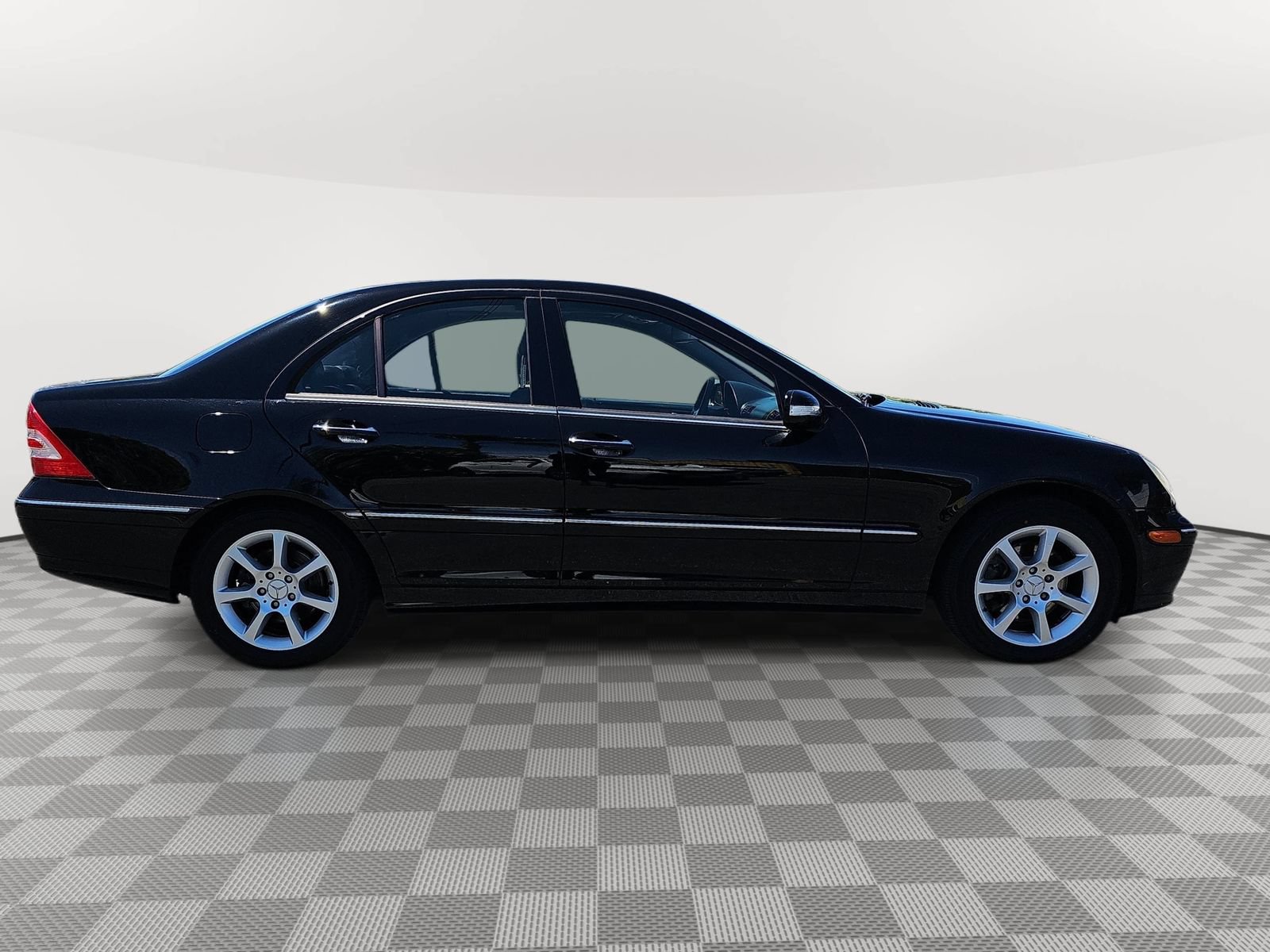 Used 2007 Mercedes-Benz C 280 Sedan image 4