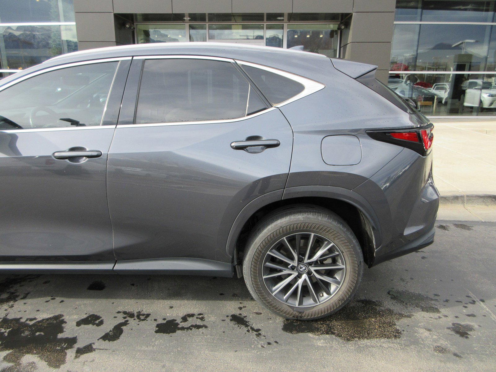 Used 2023 Lexus NX 250 FWD w/ Premium Package image 4