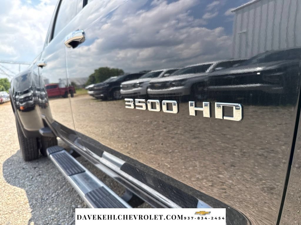 Used 2024 Chevrolet Silverado 3500 LTZ w/ LTZ Plus Package AWD/4WD image 35