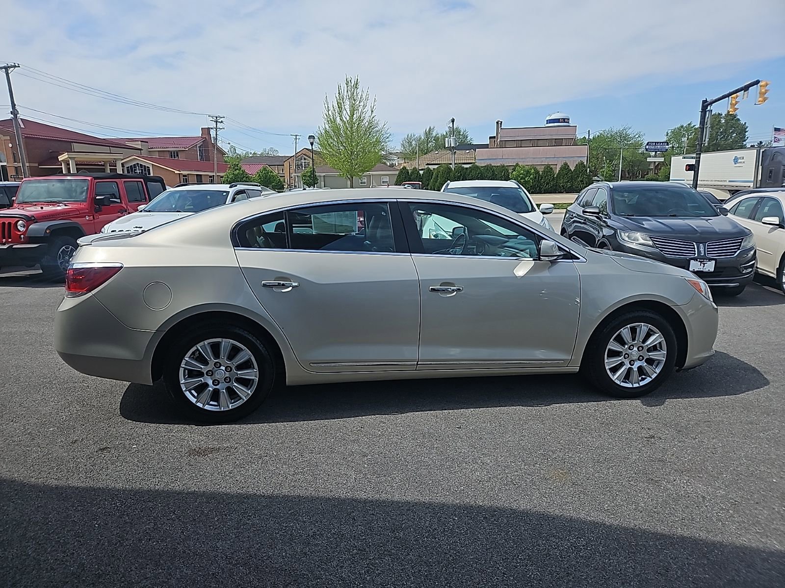 Used 2013 Buick LaCrosse Leather FWD image 7
