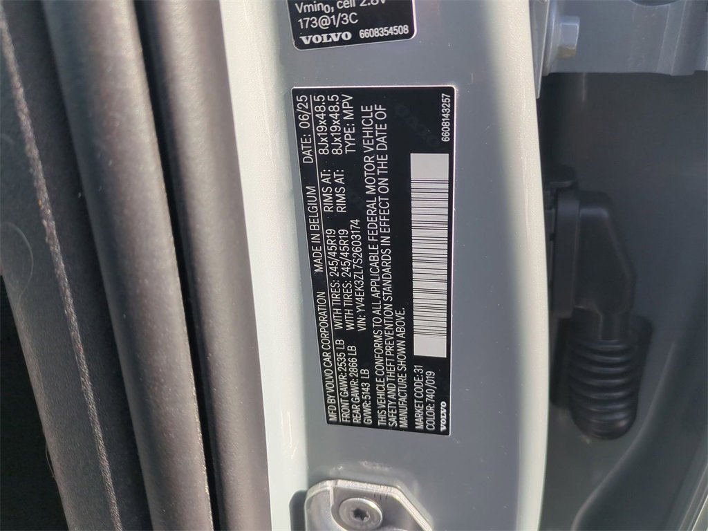 Used 2025 Volvo EX30 Ultra image 35