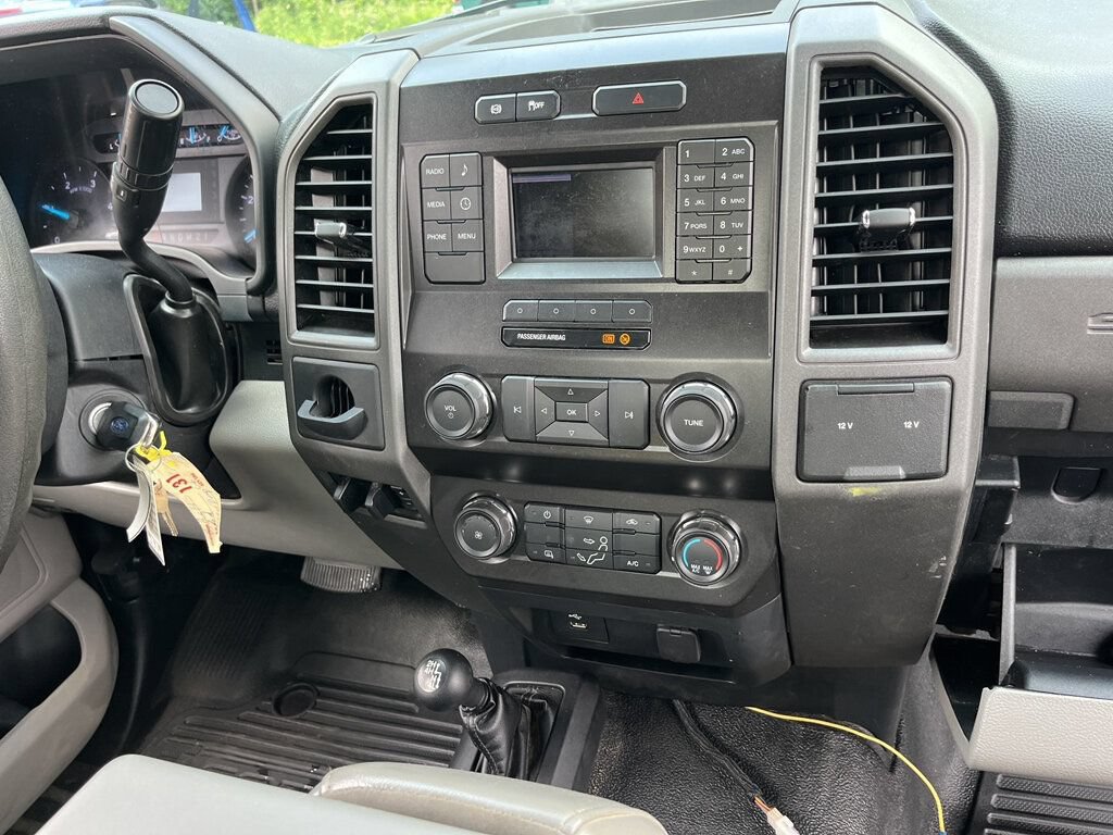 Used 2019 Ford F550 4x4 Regular Cab Super Duty image 28