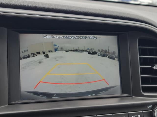 Used 2020 Hyundai Elantra SEL FWD image 23