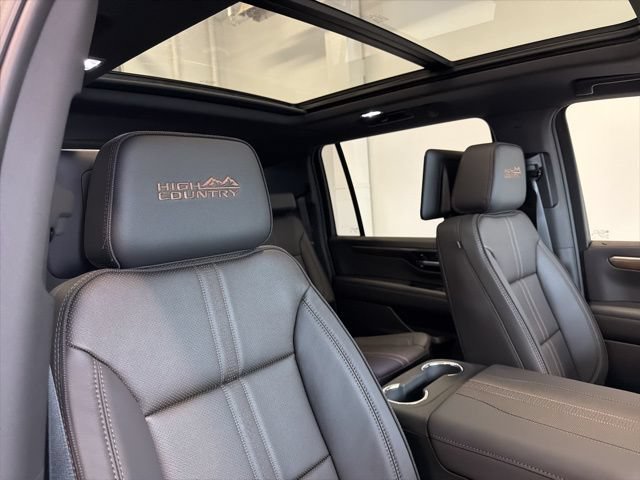 New 2026 Chevrolet Suburban High Country AWD/4WD image 36