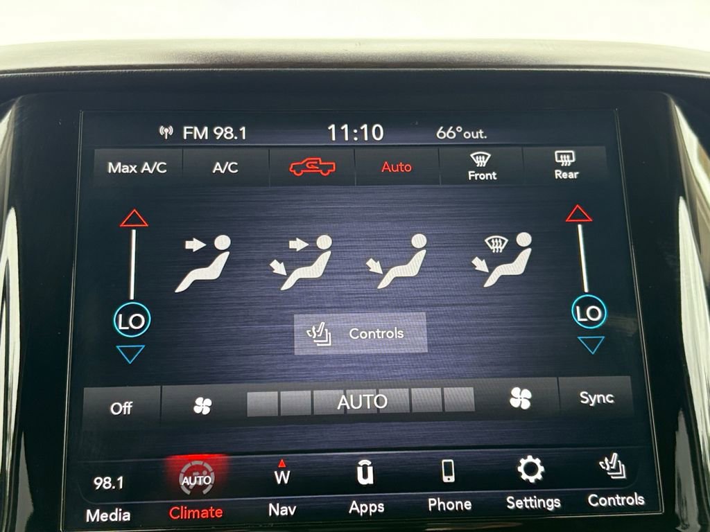 Used 2021 RAM 1500 Laramie AWD/4WD image 23