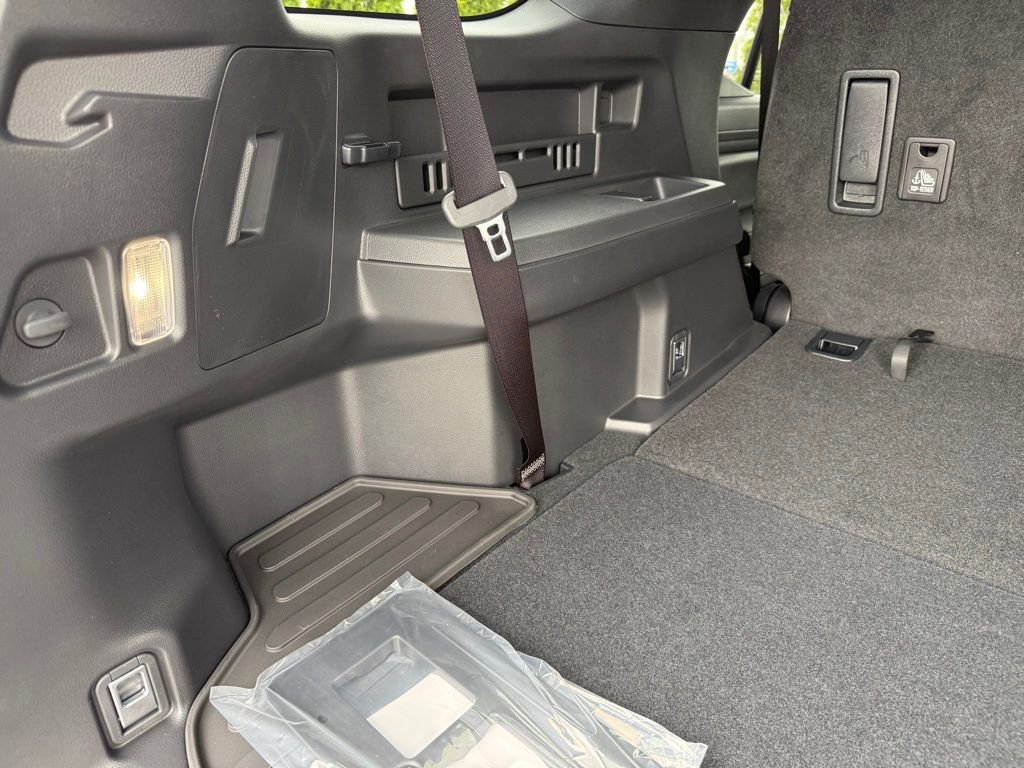 New 2026 Toyota 4Runner SR5 image 40