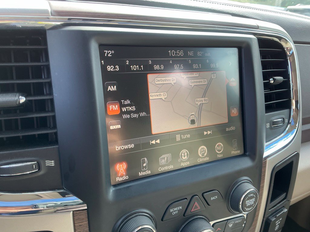 Used 2017 RAM 1500 Laramie AWD/4WD image 34