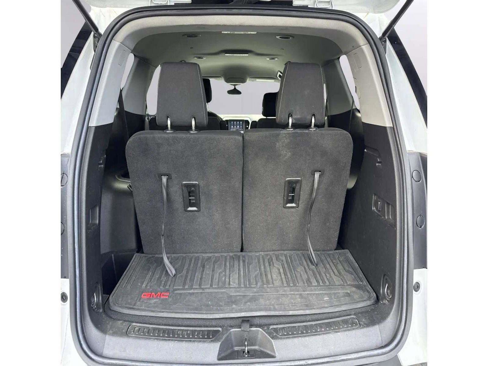 Used 2022 GMC Acadia SLE FWD image 7